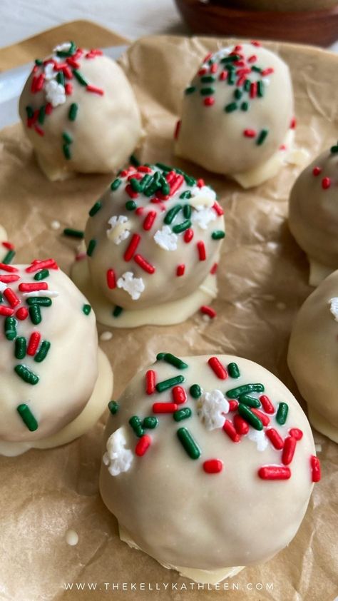 Sugar Cookie Bites, Sugar Cookie Truffles, Healthy Sugar Cookies, Cookie Truffles, Vegan Sugar Cookies, Cookie Bites, Holiday Sugar Cookies, Pretty Desserts, High Protein Desserts