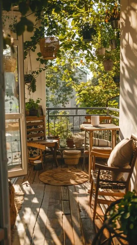 Balcony Decoration Ideas With Plants, Rustic Balcony Ideas, Cozy Garden Ideas, Rustic Balcony, Wooden Balcony, Peaceful Living Room, Balcony Interior, Outdoor Balcony Ideas, Balcony Inspiration