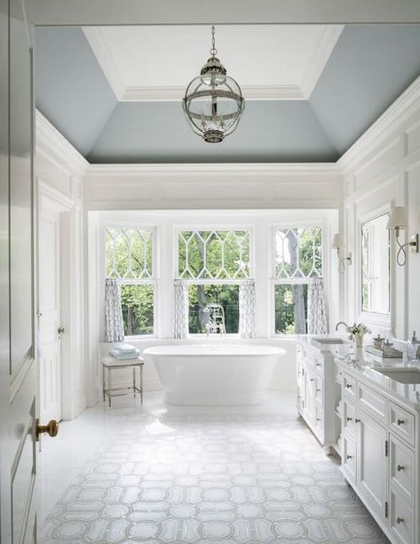 44+ Best Tray Ceiling Ideas and Designs For Any Room (2022) Vaulted Tray Ceiling, Tray Ceiling Bedroom, Tray Ceiling Ideas, Vaulted Ceiling Bedroom, Vaulted Ceiling Ideas, Beach Style Bathroom, Shingle Style Homes, Tray Ceiling, Bathroom Windows