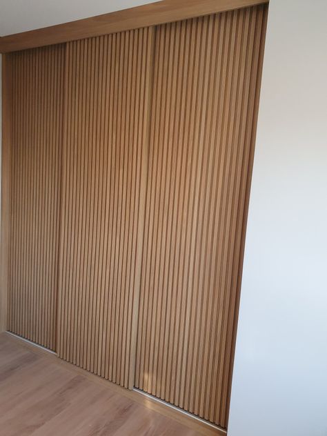 Wood Slat Wardrobe Doors, Sliding Doors Wardrobe, Wood Sliding Closet Doors, Bedroom Closet Doors, Timber Slats, Build A Closet, Sliding Closet Doors, Home Entrance Decor, Wardrobe Doors