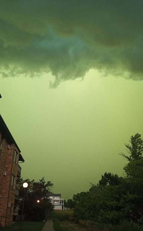 Tornado Aesthetic, Tornado Season, Dark Nature Aesthetic, Severe Weather, Book Inspiration, Nature Aesthetic, Green Light, Tornado, Natural Wonders