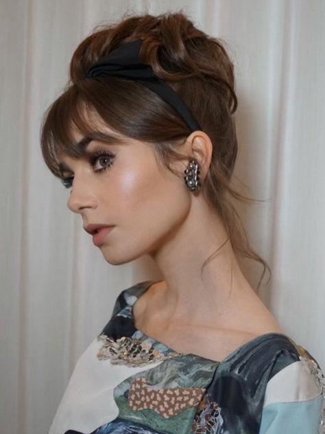 13 Celebrities With Bangs Sure to Convince You to Make the Chop Emily In Paris Hair, Wavy Updo, Updo With Headband, Lily Collins Style, Paris Hair, Hair Bangs, Emily In Paris, Lily Collins, Elegant Hairstyles