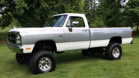 1989 Dodge Ram W250 Pickup | K173 | Indy 2020 1991 Dodge Ram 150, 1993 Dodge Cummins, 1st Gen Cummins, Dodge Diesel Trucks, Cummins Turbo Diesel, Old Dodge Trucks, Dodge Diesel, Dodge Pickup, Pickups For Sale