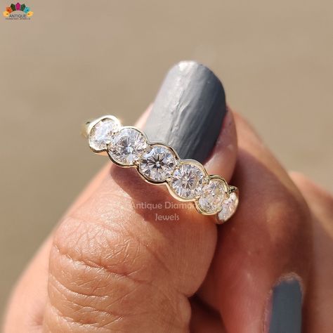 Bezel Eternity Band, Bezel Wedding Band, Round Diamond Band, Stacked Rings, Half Bezel, Moissanite Band, Diamond Jewel, Ring Wedding Band, Engagement Band