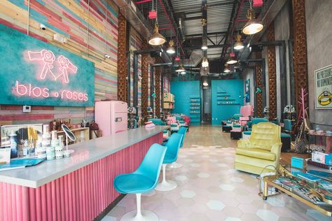 Retro Hair Salon Decor, Retro Salon Ideas, Waiting Room Salon, Vintage Nail Salon, Retro Hair Salon, Pink Flamingo Wallpaper, Vintage Hair Dryer, Suite Decor, Vintage Hair Salons