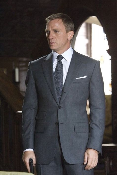 James Bond Suit, Daniel Craig Style, Bond Suits, Quantum Of Solace, Daniel Graig, Bond Style, Terno Slim, James Bond Style, Daniel Craig James Bond