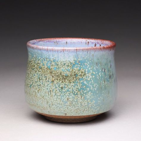 Ray Morales on Instagram: “Tea bowl with my green ash glaze to start the morning #teabowl #handmadepottery #ceramics #ashglaze #ceramics #cone10reduction #rmpottery” Cone 10 Reduction Glazes, Green Ash, Tea Bowl, Tea Bowls, Glass Ceramic, Handmade Pottery, Ceramic Pottery, Ceramic Art, The Morning