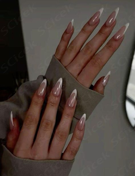 Nails inspo Elegant Almond Nails, Trendy Almond Nails, Classy Acrylic Nails, Upgrade Your Look, Elegant Nails, Fire Nails, Classy Nails, Pretty Acrylic Nails, Fancy Nails