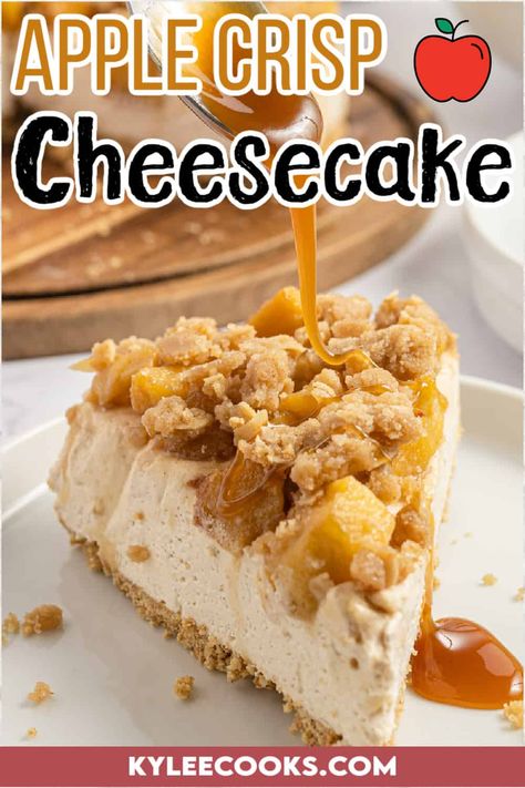 Apple crisp cheesecake is a mouthwatering, showstopper of a dessert that is so easy to make! Baked Apple Cheesecake, Apple Crisp Topping, Apple Crisp Cheesecake, Crisp Topping, Cinnamon Cheesecake, Apple Dessert, Caramel Cheesecake, Cheesecake Filling, Cracker Crust