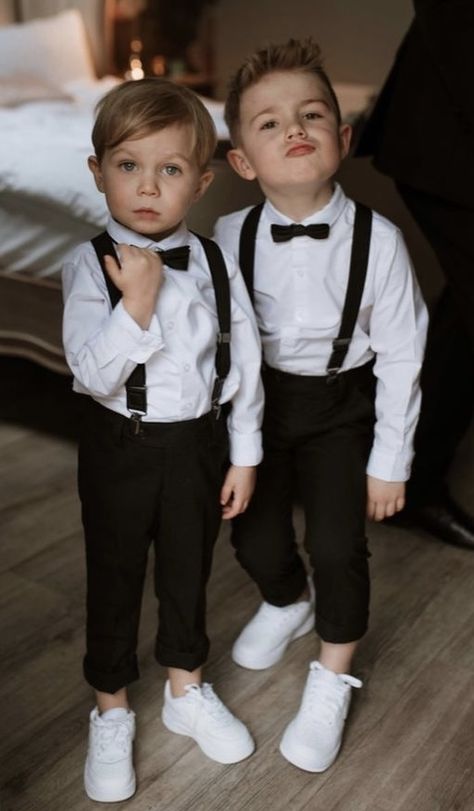 Boys Outfits For Wedding, Boys Wedding Guest Outfit, Wedding Outfit For Boys Kids, Wedding Kids Outfits, Page Boys Wedding Outfits, Ringbearers Outfits, Boys Wedding Outfits, Ring Boy Wedding