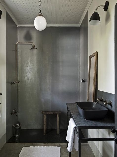 Industrial designed bathroom are very popular these days. In this post we have gathered a collection of 25 stunning industrial bathroom design ideas. Enjoy! Concrete Bathroom, Industrial Bathroom, Home Goods Decor, Wet Rooms, Beautiful Bathrooms, Shower Room, Shower Wall, Amazing Bathrooms, Bathroom Inspiration