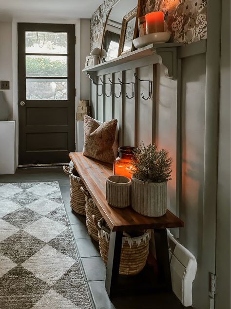 Modern Country Entryway, Entryway Stairs Decor Front Entry, Small Hall Ideas, Cottage Hallway Ideas, Small Hallway Ideas Entrance Halls, Westbury House, Entrance Hall Ideas, Small Entrance Halls, Cottage Hallway