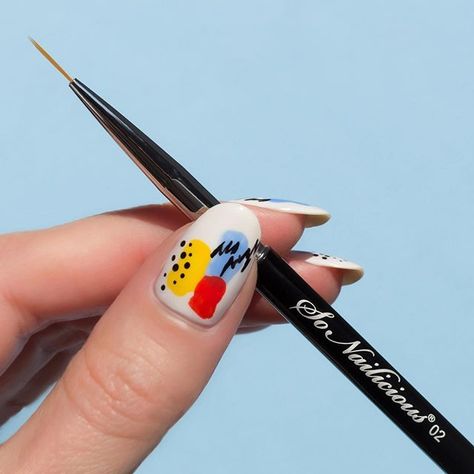 Up close and personal with my favourite nail art brush 💅🌟 From abstract squiggles to flawless geometric patterns and even French, 02 Needle makes freehand nail art so easy! 💫 Needless to say (pun intended!) that about 95% of all my designs done with this super versatile #sonailiciousbrush 🙌 What’s your favorite nail art brush? Brush Art Nails, Christmas Manicures, Liner Nail Art, Abstract Nails, Christmas Nail Stickers, Vibrant Nails, Art Brush, Toenail Fungus, Winter Nail Art