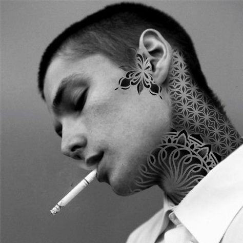 Neck And Throat Tattoos Men, Geometric Tattoo Neck, Back Of Neck Tattoo Men, Throat Tattoos, Mandala Tattoo Men, Tattoo Knee, Full Neck Tattoos, Cute Thigh Tattoos, Berlin Tattoo