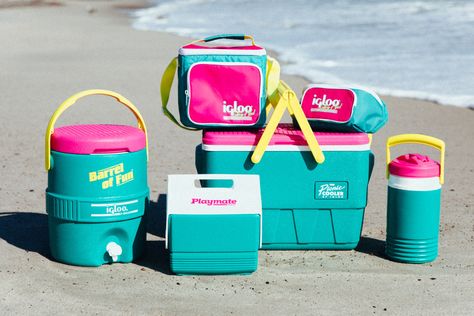 We're partying like it's '92 with our Throwback Collection of hard coolers, softsides, drinkware, and a Playmate! Retro Igloo Cooler, Retro Cooler, Beach Cooler, Summer Coolers, Igloo Cooler, Tennis Bags, Retro Collection, 타이포그래피 포스터 디자인, Slap Bracelets