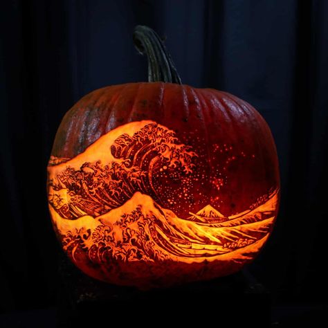 The art of pumpkin carving – in pictures | Art and design | The Guardian Awesome Pumpkin Carvings, Cute Pumpkin Carving, Pumkin Carving, Halloween Pumpkin Carving Stencils, Pumpkin Carving Contest, Halloween Decor Diy, Creative Pumpkin Carving, Amazing Pumpkin Carving, Scary Pumpkin Carving