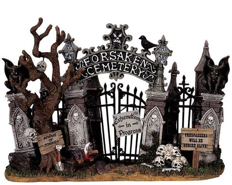 Cemetery Gate Haunted House Diy, Tv Set Design, Halloween Graveyard, Christmas Shadow Boxes, Spooky Town, Haunted Dolls, Halloween Village, Halloween Scene, 3d Modelling