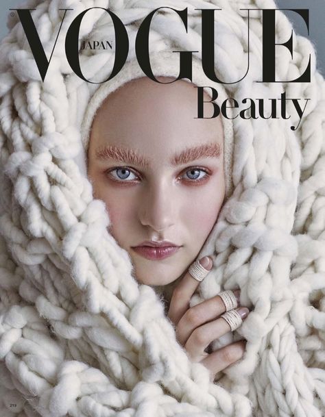 Maartje Verhoef | Winter Makeup Beauty Editorial | Vogue Japan Vogue Japan Beauty, Editorial Vogue, Fashion Magazine Design, Vogue Magazine Covers, Photography Editorial, Fashion Magazine Cover, Winter Comfort, Winter Makeup, Vogue Beauty