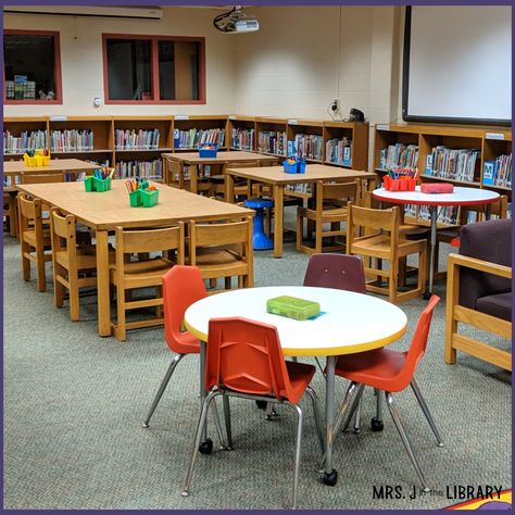 Yes, you really can get your elementary school library set-up and ready to go in just 5 days! Whether you were hired at the last minute, or you just want to minimize the number of unpaid hours you work during the summer, this blog series is for you! #MrsJintheLibrary #elementarylibrary #backtoschool #bts #library School Library Set Up Ideas, Elementary Library Set Up Ideas, Library Set Up Ideas, Library Set Up, School Library Set Up, Library For Kids, Library School, Elementary Library Set Up, Elementary School Library Set Up