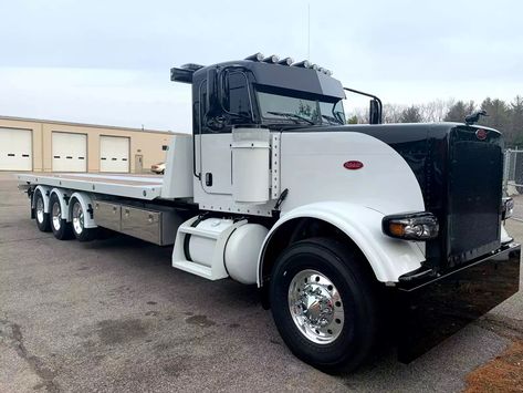 Flatbed Towing, Peterbilt Service Truck, Peterbilt Flat Top, Ford Dually Flatbed, 359 Peterbilt Old School, Stretched Peterbilt, Welding Shop, Customised Trucks, Flatbed Trailer