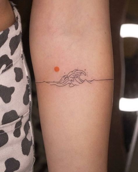 Simple Wave Tattoo, Small Wave Tattoo, Wave Tattoo Design, Single Needle Tattoo, Wave Tattoo, Ink Spots, Ocean Tattoos, Theme Tattoo, Beach Tattoo