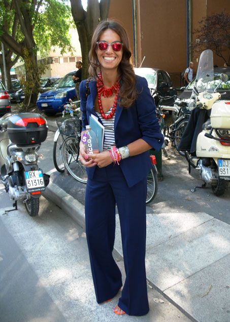 Le Catch, Woman's Fashion, Looks Street Style, Brand Board, Street Style Inspiration, Style Crush, Looks Chic, Red Accents, Spring Style