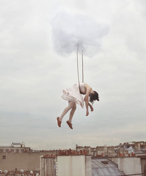 Maia Flore: ruguru — LiveJournal Surrealism Photography, Conceptual Photography, 背景 シンプル, Foto Art, Upside Down, Photography Inspiration, The Sky, Surrealism, Photo Art