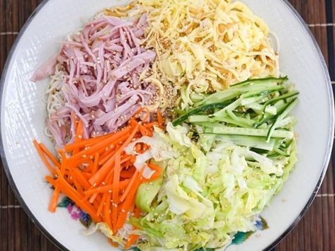 Somen Salad Hawaiian, Japanese Somen Noodles Recipe, Somen Salad Dressing Recipe, Somen Noodle Recipe, Somen Salad, Orthodox Fasting, Ono Kine Recipes, Asian Pasta, Asian Food Recipes