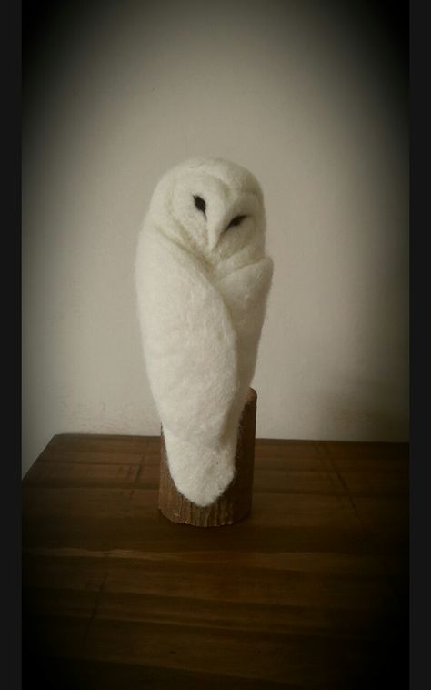 Easy Needle Felting Projects, Felted Owls, Felted Owl, Needle Felted Birds, Needle Felted Owl, Felted Birds, Felting Diy, Felt Owls, Needle Felting Diy