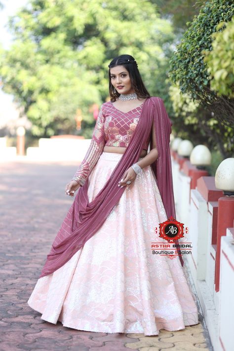 ચણીયા ચોલી, Lehenga Designs Simple Latest, Lehanga Designs Latest For Wedding, Lengha Designs Latest, Lehnga Designs Indian Weddings Simple, Lahenga Design Latest, Lehnga Designs Indian Weddings, White Chaniya, Latest Traditional Dresses