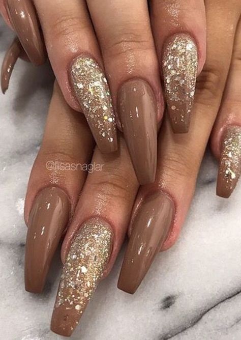 13 Nails, Nails Guide, Brown Nail Art, Brown Nails Design, Nails Brown, Outfits 2000s, Stiletto Nail Art, 2000s Style, Fall Acrylic Nails