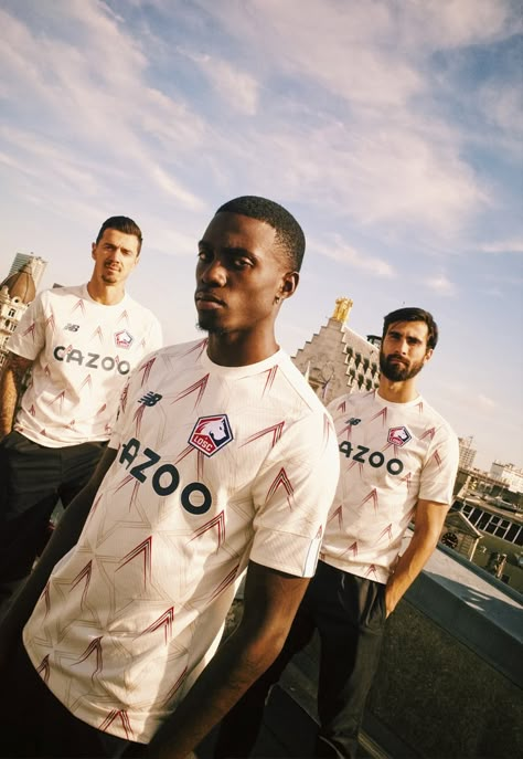 New Balance Launch Lille 22/23 Fourth Shirt - SoccerBible Football Jersey Photoshoot, Soccer Photoshoot Ideas, Football Photoshoot Ideas, Yearbook Aesthetic, Jersey Photoshoot, Soccer Team Photos, Sport Photoshoot Ideas, Gb Flag, Football Streetwear