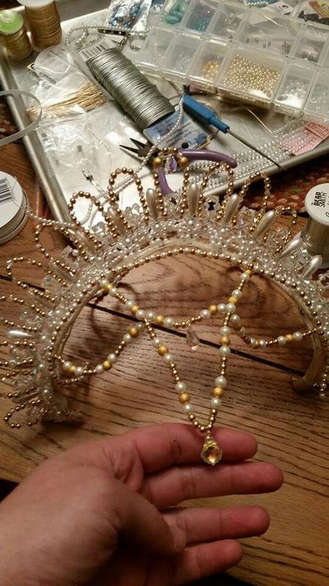 Ballet Headpieces Diy, Dance Headpieces, Crown Pics, Medieval Portrait, Ballet Crowns, Ballet Tiaras, Ballet Headpieces, Handmade Tiaras, Tiara Headpieces