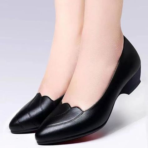 Trendy Winter Shoes, Comfortable Work Shoes, Mom Shoes, Wedding Shoes Low Heel, Shoes Pattern, Shoes Stylish, Fashion Shoes Sandals, Casual Leather Shoes, Wedding Shoes Heels