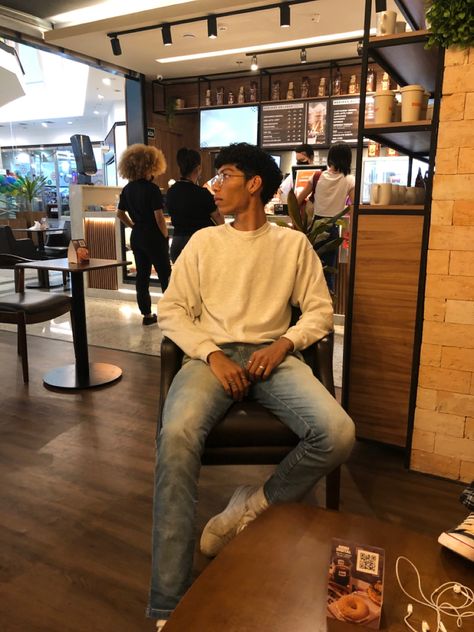 Starbucks Aesthetic Outfit, Men Cafe Photoshoot, Poses For Men In Cafe, Mall Photoshoot Men, Cafe Pose Ideas Men, Cafe Photoshoot Ideas Men, Coffee Boy Aesthetic, Men Dating Profile Photos, Sitting Poses Men