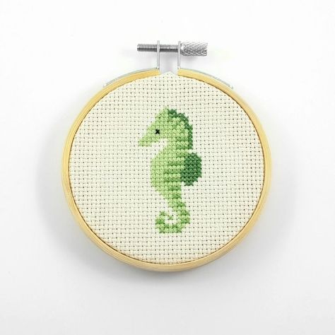 Seahorse cross stitch    #crossstitch #kreuzstich #stitch #sticken #handmade #craft #embroidery Seahorse Cross Stitch, Cute Seahorse, Cross Stitch Modern, Small Cross Stitch, Pola Kristik, Mini Cross Stitch, Stitch Ideas, Cute Cross Stitch, Cross Stitch Cards