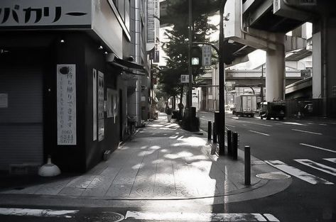 Pretty Streets, Widget Icons, Aesthetic Pretty, Abstract Wallpaper Design, Scenery Photography, Scrapbook Background, Black And White Landscape, Theme Background, Japan Aesthetic