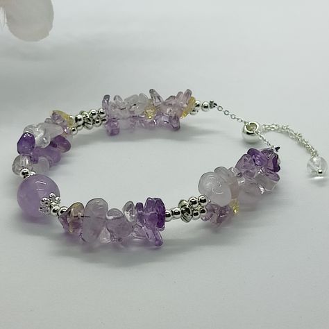 Amethyst Chips Bracelet, Amethyst Stone Bracelet, Purple Stone Jewellery, Amythest Bracelet, Stone Bracelet Ideas, Crystal Bracelet Ideas, Fairytale Bracelet, Lavender Bracelet, Purple Bracelets