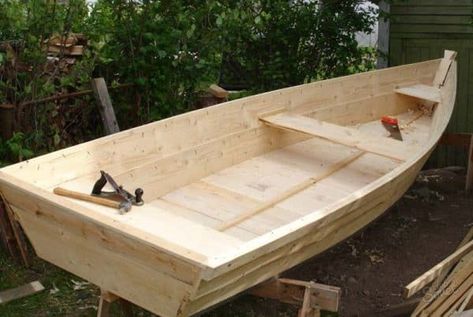 Mud Boats, Boat Construction, Small Pontoon Boats, Shanty Boat, Wood Boat Building, Dinghy Boat, Free Boat Plans, Small Fishing Boats, Model Boat Plans