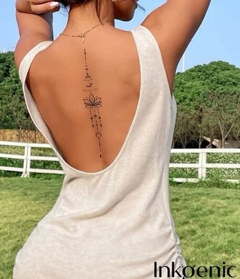 Geometric Lotus Tattoo, Feminine Back Tattoos, Floral Back Tattoos, Small Back Tattoos, Tattoos Infinity, Girl Back Tattoos, Spine Tattoos For Women, Tattoos Geometric, Sun Tattoos