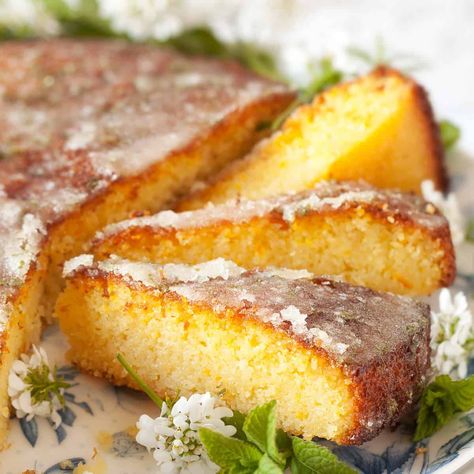 Orange Semolina Cake, Flourless Orange Cake, Flourless Cake Recipes, Semolina Cake Recipe, Semolina Recipe, Traybake Cake, Semolina Cake, Orange Cake Recipe, Flourless Cake