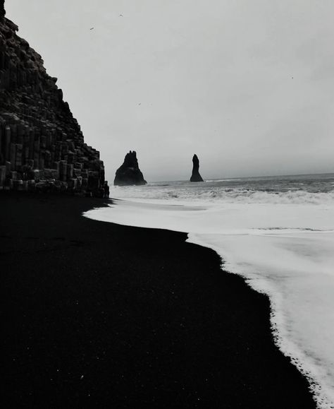 Beach With Black Sand, Black Sand Beach Aesthetic, Reynisfjara Beach Iceland, Black Sand Aesthetic, Black Beach Aesthetic, Jaiden Core, Iceland Black Sand Beach, Iceland Aesthetic, Iceland Wallpaper