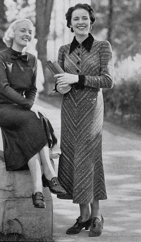 1936 lovely ladies in beautilful 1930s Fashion #1930s #1930sfashion #vintagephotography #vintagedress 30’s Fashion, 1930s Fashion Women, 1930's Dresses, Vintage Fashion 1930s, 1930 Fashion, Fashion 30s, 1930s Dress, 30s Fashion, 20th Century Fashion