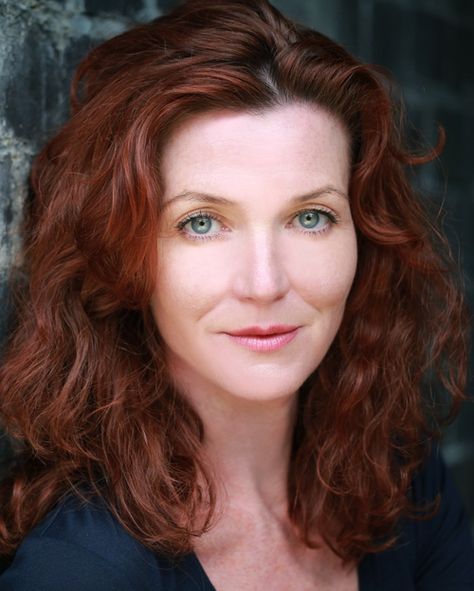 WHAT SAY YOU - Michelle Fairley, Game of Thrones Michelle Fairley, Catelyn Stark, I Love Redheads, Simply Red, 4c Natural Hair, Raise Your Hand If, Female Actresses, Auburn Hair, Raise Your Hand