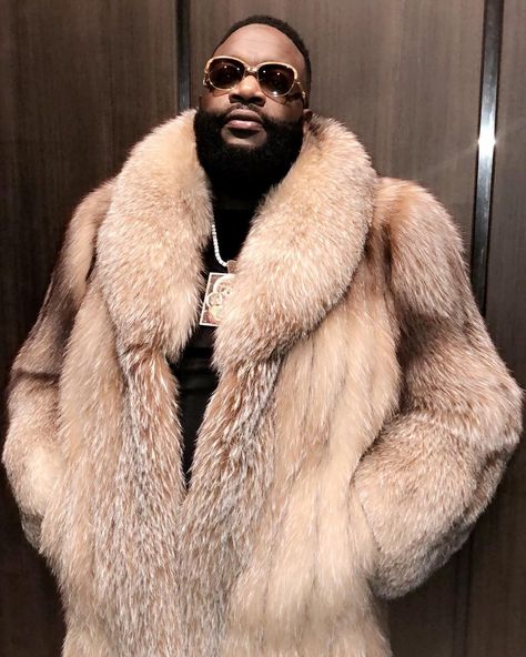 Biggest Boss Rick Ross on Instagram: “-4° below! #Floridaboy” Rick Ross Fashion, Sheepskin Vest, Mens Fur Coat, Greece Fashion, Complex Magazine, Wedding Fur, Chinchilla Fur, Coyote Fur, Mens Fur