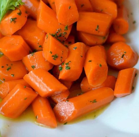 Sugar Carrots, Honey Glazed Carrots, Honey Roasted Carrots, Butter Honey, Honey Glazed, Glazed Carrots, Honey Glaze, Carrot Recipes, Veggie Side Dishes