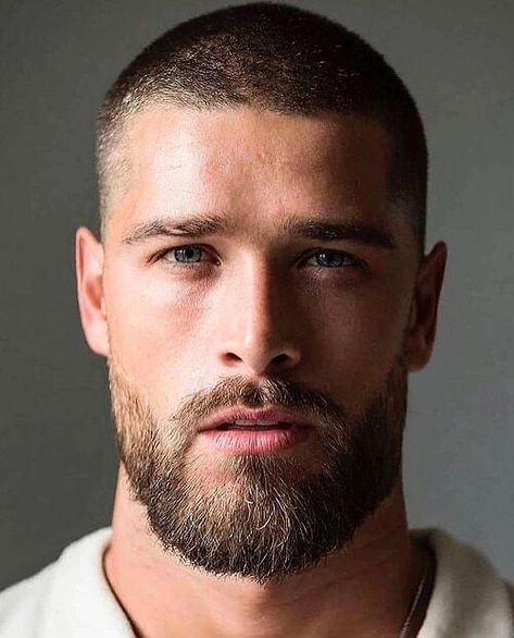 Marine Haircut, Buzz Cut With Beard, Beard Trend, Short Hair With Beard, Stubble Beard, Buzz Cut Hairstyles, Mens Hairstyles With Beard, Beard Styles Short, Beard Haircut