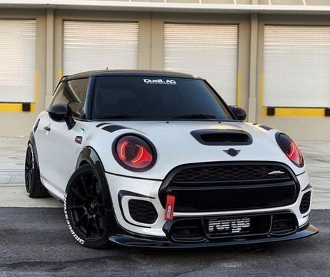 Modded Mini Cooper, Mini Cooper Interior Ideas, Mini Cooper Tuning, Mini Cooper Graphics, Black Mini Cooper, Mini Cooper Jcw, Mini Cooper Interior, Mini Cooper Sport, Mini Cooper Accessories