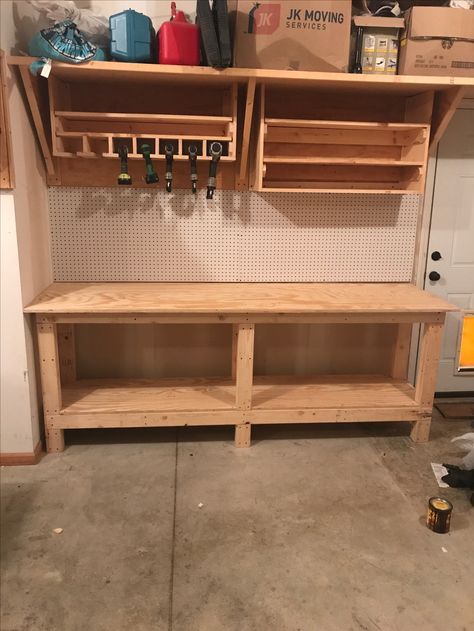 Tool Bench Storage Ideas, Workbench Ideas Garage, Small Garage Workbench Ideas, Diy Workbench With Storage, Small Workbench Ideas, Shed Workbench Ideas, Workshop Bench Ideas, Garage Work Bench Ideas, Work Bench With Storage