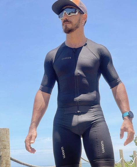 @thb671 Cycling Apparel Men, Cycling Lycra, Cycling Attire, Vintage Muscle Men, Jack Wilshere, Mens Body, Hair Shaver, Cycling Pants, Football Pants